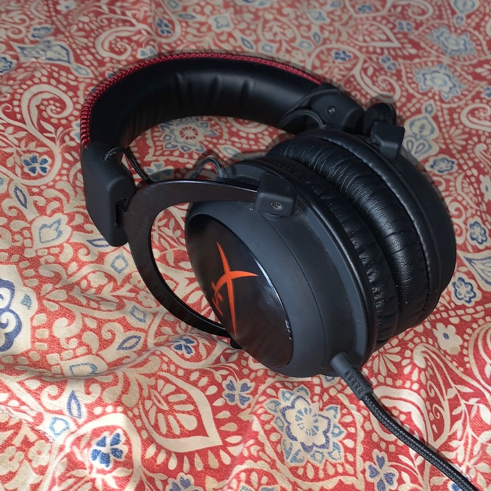 ⭐️ Hyper X Gaming Headset
